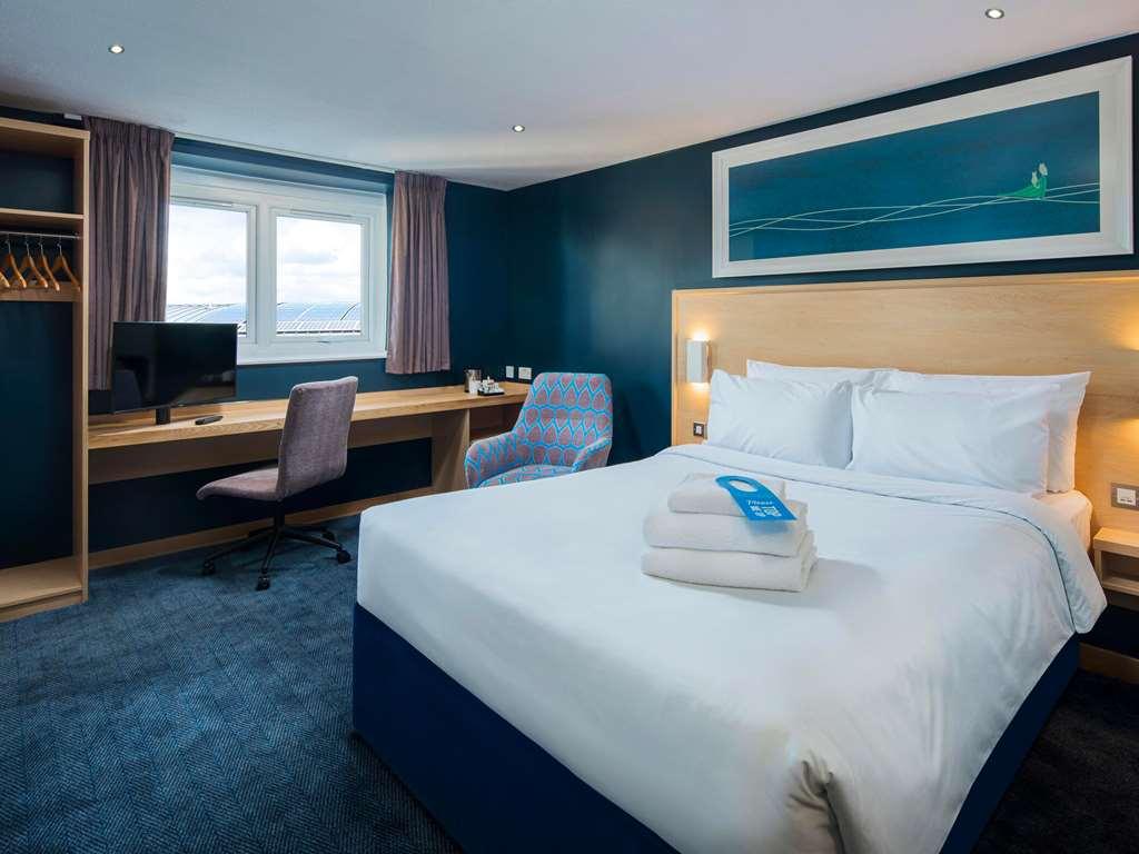 Travelodge Плаймаут Номер фото