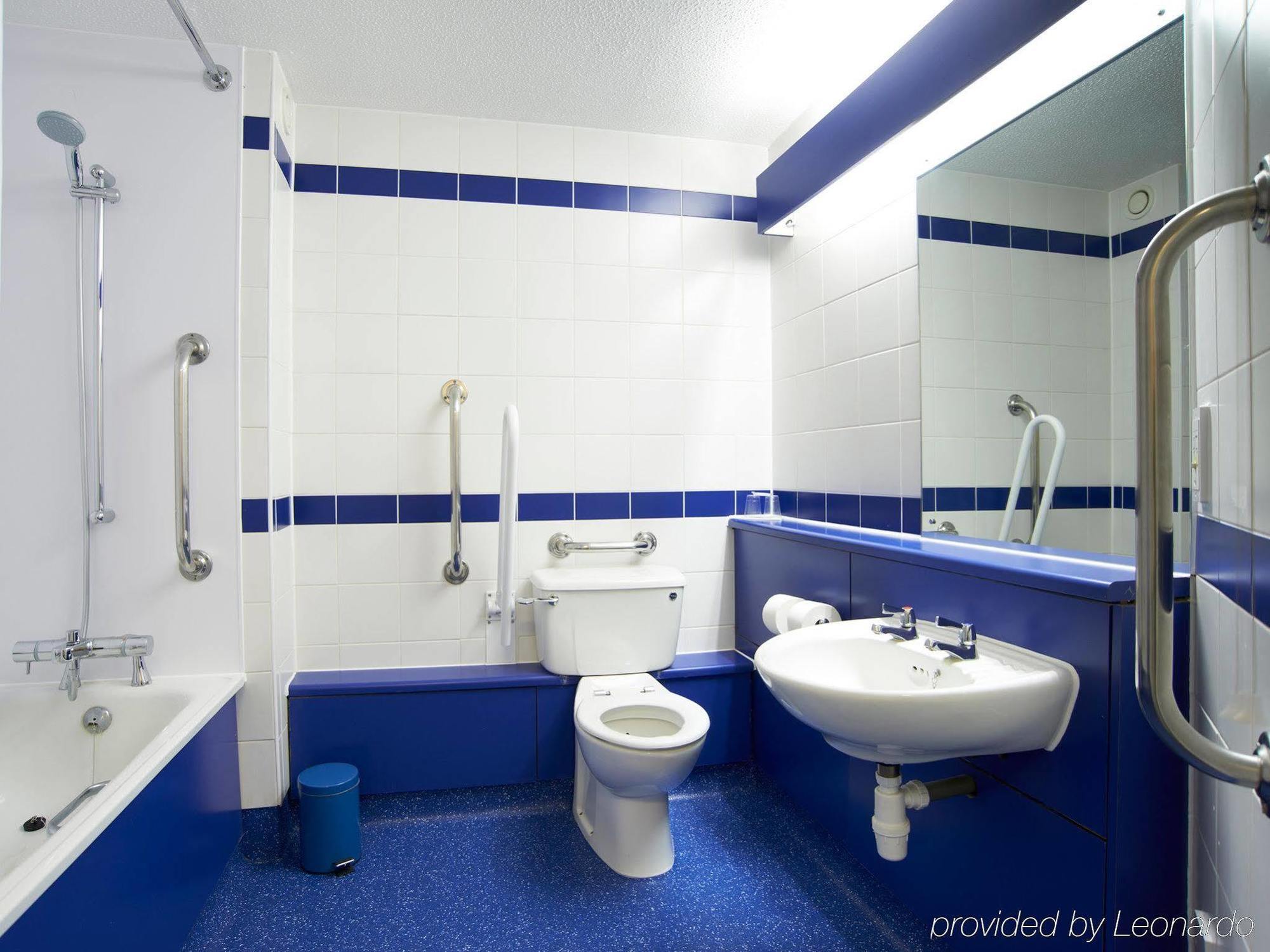 Travelodge Плаймаут Экстерьер фото