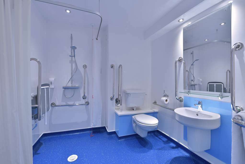 Travelodge Плаймаут Номер фото