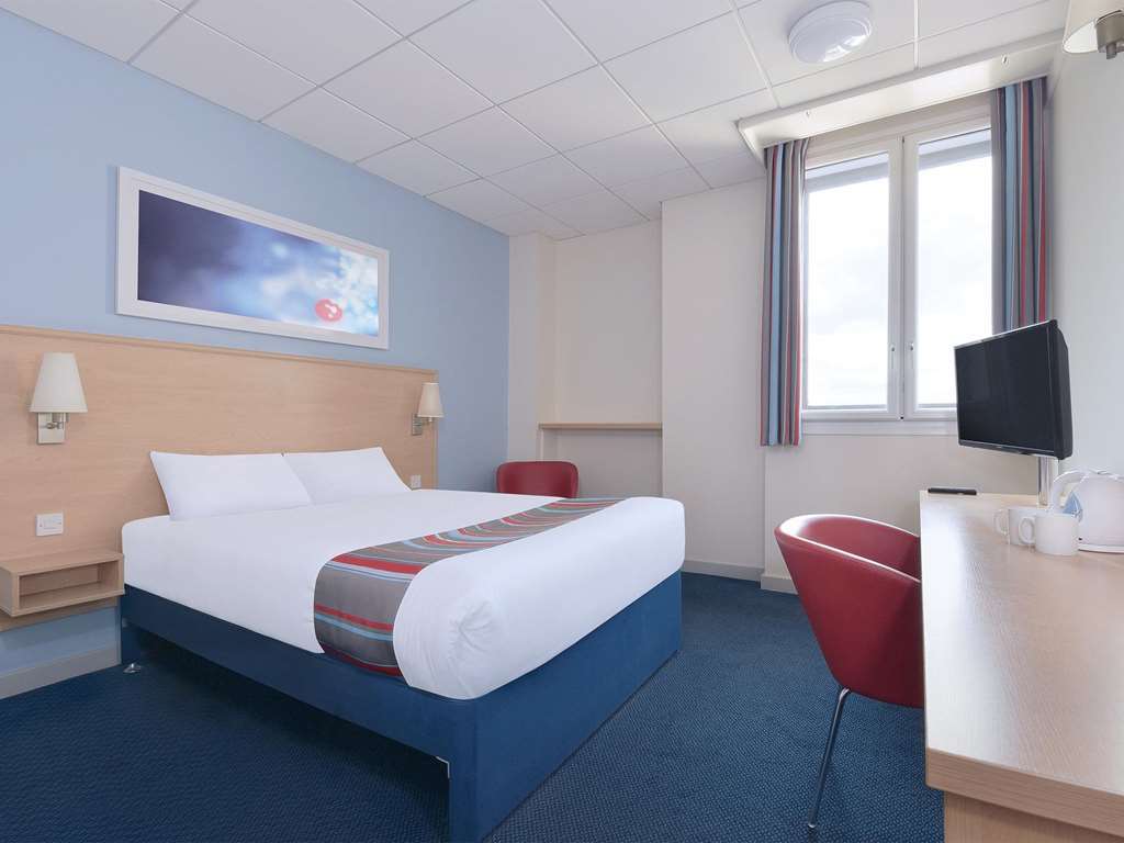 Travelodge Плаймаут Номер фото