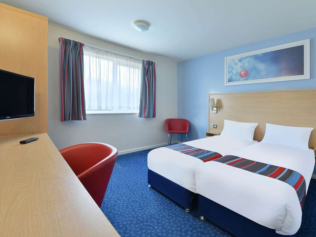 Travelodge Плаймаут Номер фото
